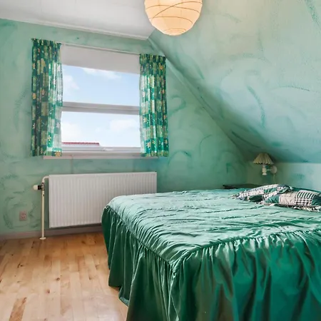 4 Bedroom Gorgeous In *