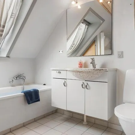 4 Bedroom Gorgeous In Casa de Férias