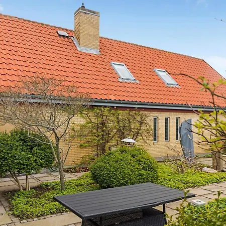 4 Bedroom Gorgeous In