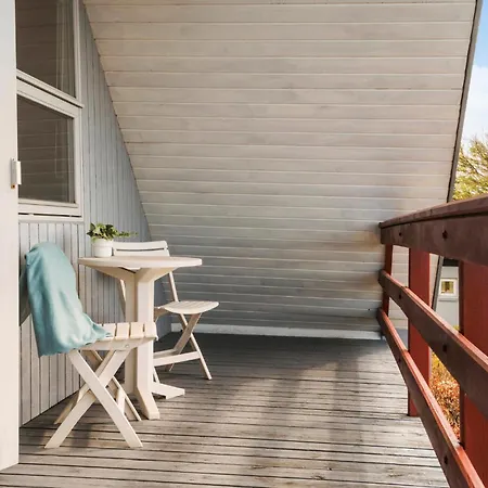 4 Bedroom Gorgeous In Casa de Férias *